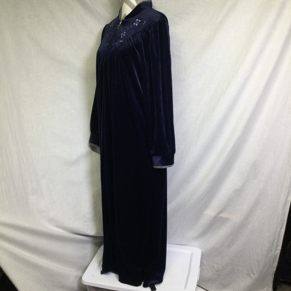 Amanda Stewart Intimates Navy Blue Embroidered Velour 1/2 Zip Long Robe SzL - Picture 4 of 16